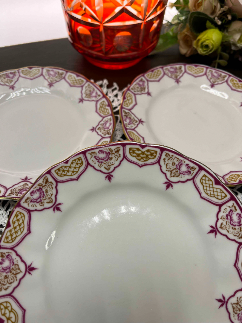 Тарелки "Фриз" форма Тюльпан С.Е.Яковлева, ав. рос. Н.Б.Гусева ЛФЗ, позолота, винтаж. Цена за 3шт. Картинка 2