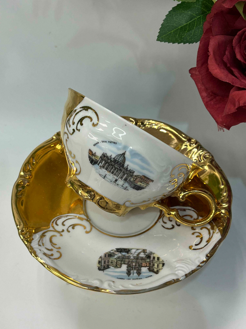 Чайная пара Winterling Германия 1979-2000г. Рельефный фарфор, позолота. Картинка 2