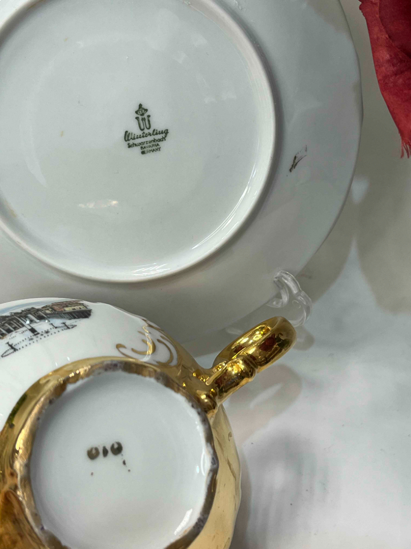 Чайная пара Winterling Германия 1979-2000г. Рельефный фарфор, позолота. Картинка 6