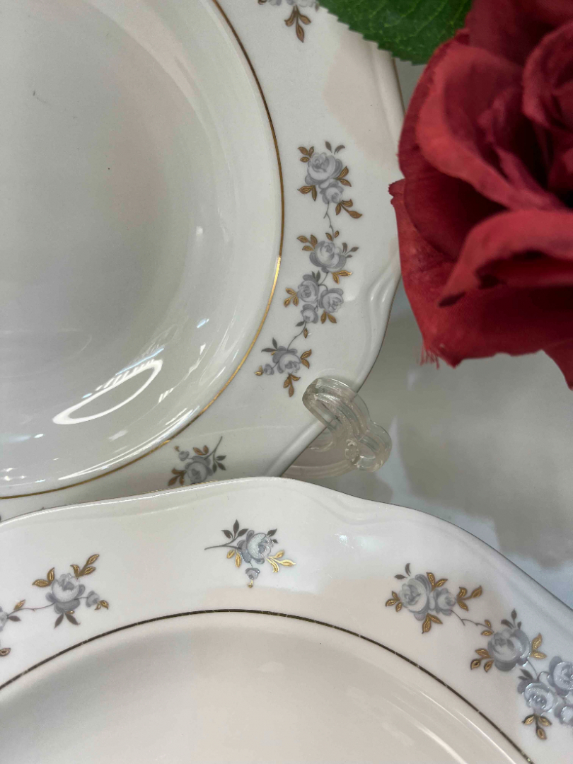 Тарелки глубокие для пасты, Богемия, Чехословакия. Рельефный фарфор, деколь, позолота. Цена за 4шт. Картинка 2