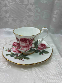 Чайная пара "Розы" Англия Royal Windsor. Изысканный костяной фарфор, деколь. 120мл. Картинка 1