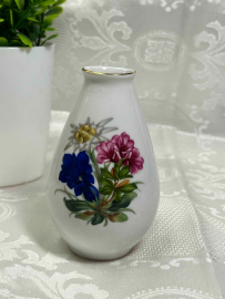 Ваза Plankenhammer floss Bavaria Германия 1928г. Фарфор с цветочной росписью, позолотой. Антиквариат