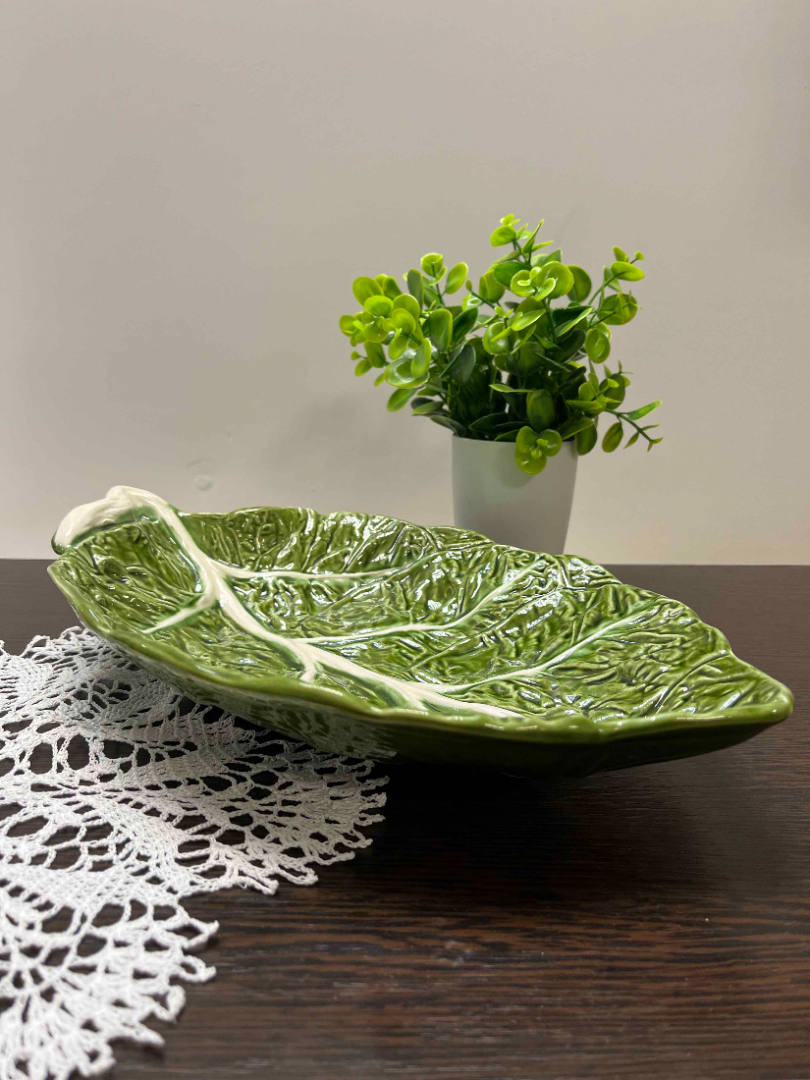 Сервировочное блюдо "Лист" Португалия. Фаянс, ручная работа. Картинка 2