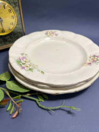 Набор тарелок Фабрики им.М.И.Калинина 1927-1928гг. Фаянс, цветочная деколь, позолота. Цена за 3шт. Картинка 7