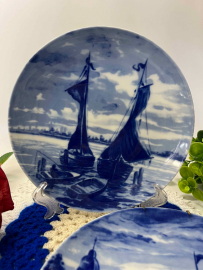 Настенная декоративная тарелка "Водная тематика" Wallendorf Германия. Фарфор, деколь. Подвес. Винтаж. Картинка 3