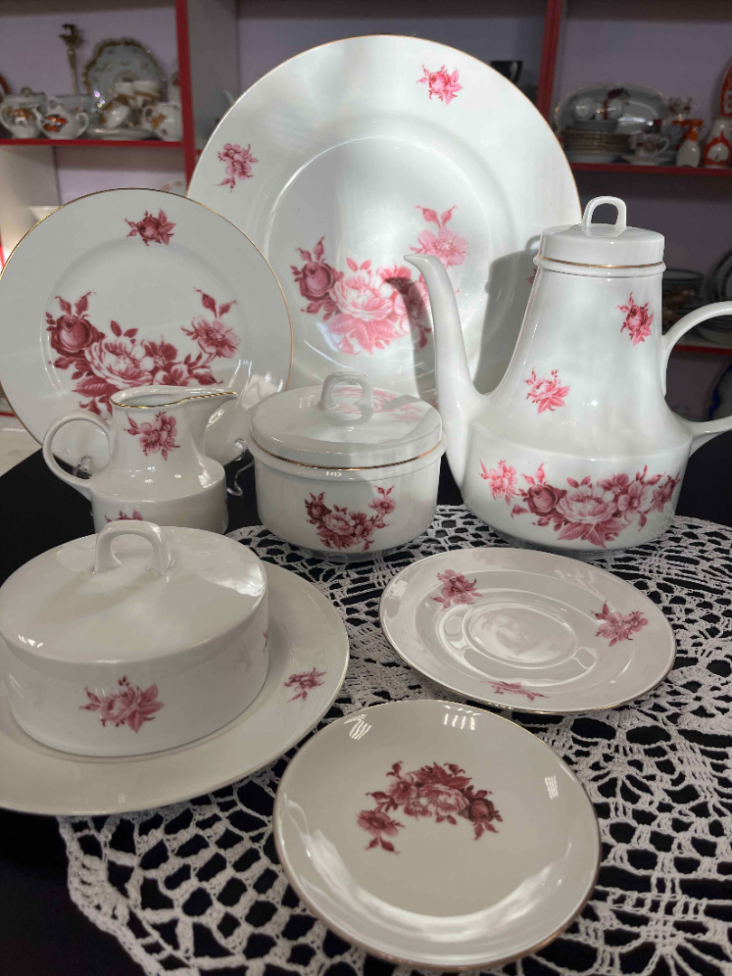 Чайный сервиз на 6персон «Helena» JImenau GDR 1977-1990гг Фарфор, деколь, золото 200мл Цена за 28пр. Картинка 3