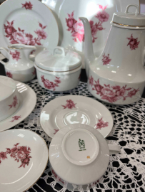 Чайный сервиз на 6персон «Helena» JImenau GDR 1977-1990гг Фарфор, деколь, золото 200мл Цена за 28пр. Картинка 5