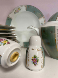 Столовый сервиз Румыния 1970гг на 12 персон. Фарфор, деколь, позолота. Цена за 45пр. Картинка 4