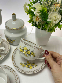 Чайный сервиз на 12 персон, Рига 1970-1980гг. Фарфор, деколь, позолота. Цена за 27пр. Картинка 3