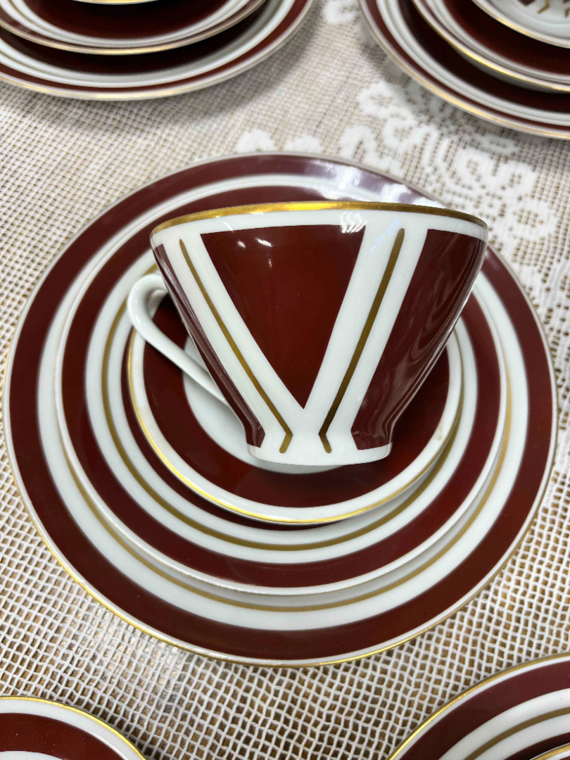 Сервиз чайный на 12 персон. ГДР Freiberger 70-95 Тонкий фарфор, терракот крытье, золото. Цена за 54п. Картинка 6