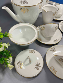 Сервиз чайный Epiag Чехословакия, клеймо после 1946г. Тонкий фарфор с позолотой. Винтаж.Цена за 14пр. Картинка 6