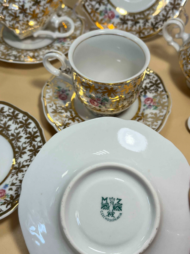 Часть кофейного сервиза, Moritz Zdekauer Чехословакия. Фарфор, деколь, золото. Цена за 11пр. Картинка 6