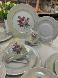 Чайный сервиз "Роза" на 12 персон. Jlmenau GDR. Тонкий рельеф фарфор, перламутр, деколь, золото 53пр. Картинка 3