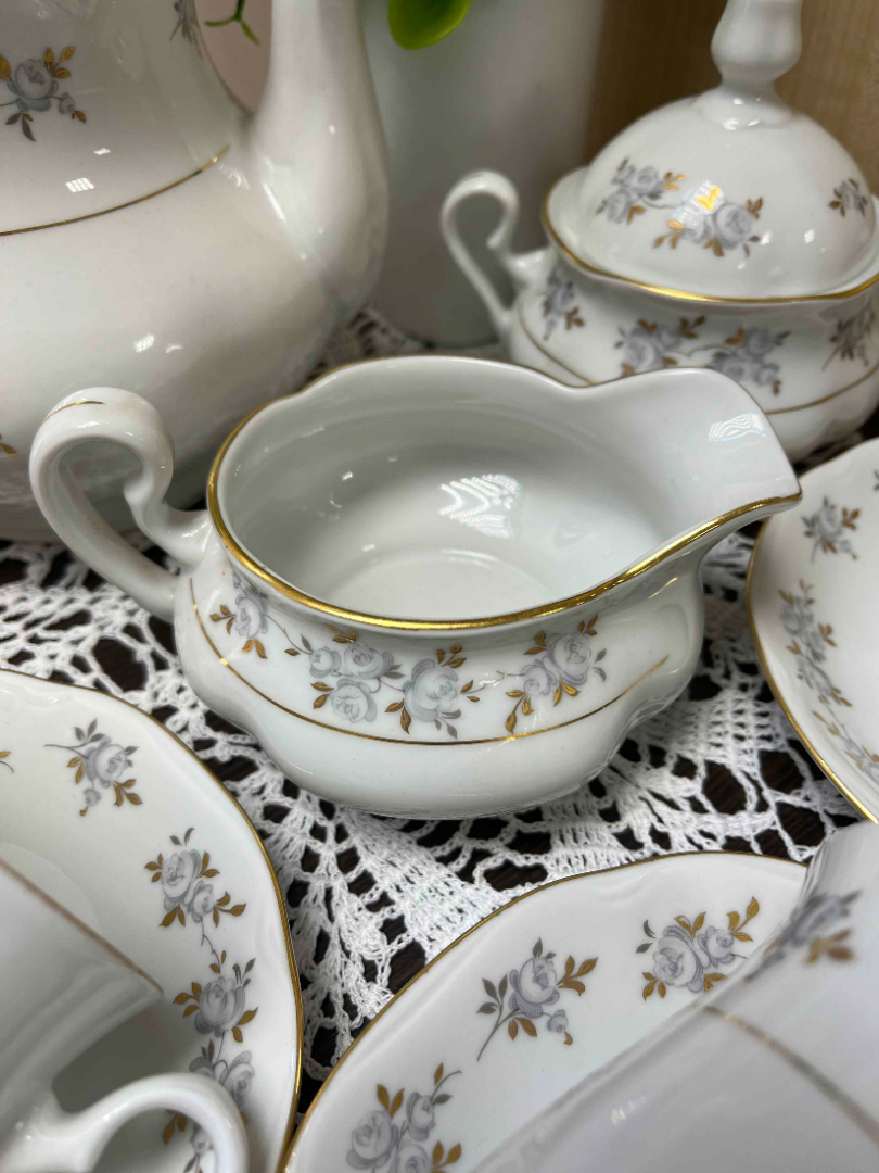 Чайный сервиз на 6 персон. Богемия, Чехословакия. Фарфор с деколью и золотом. Цена за 27пр. Картинка 3