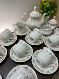 Чайный сервиз на 6 персон. Богемия, Чехословакия. Фарфор с деколью и золотом. Цена за 27пр