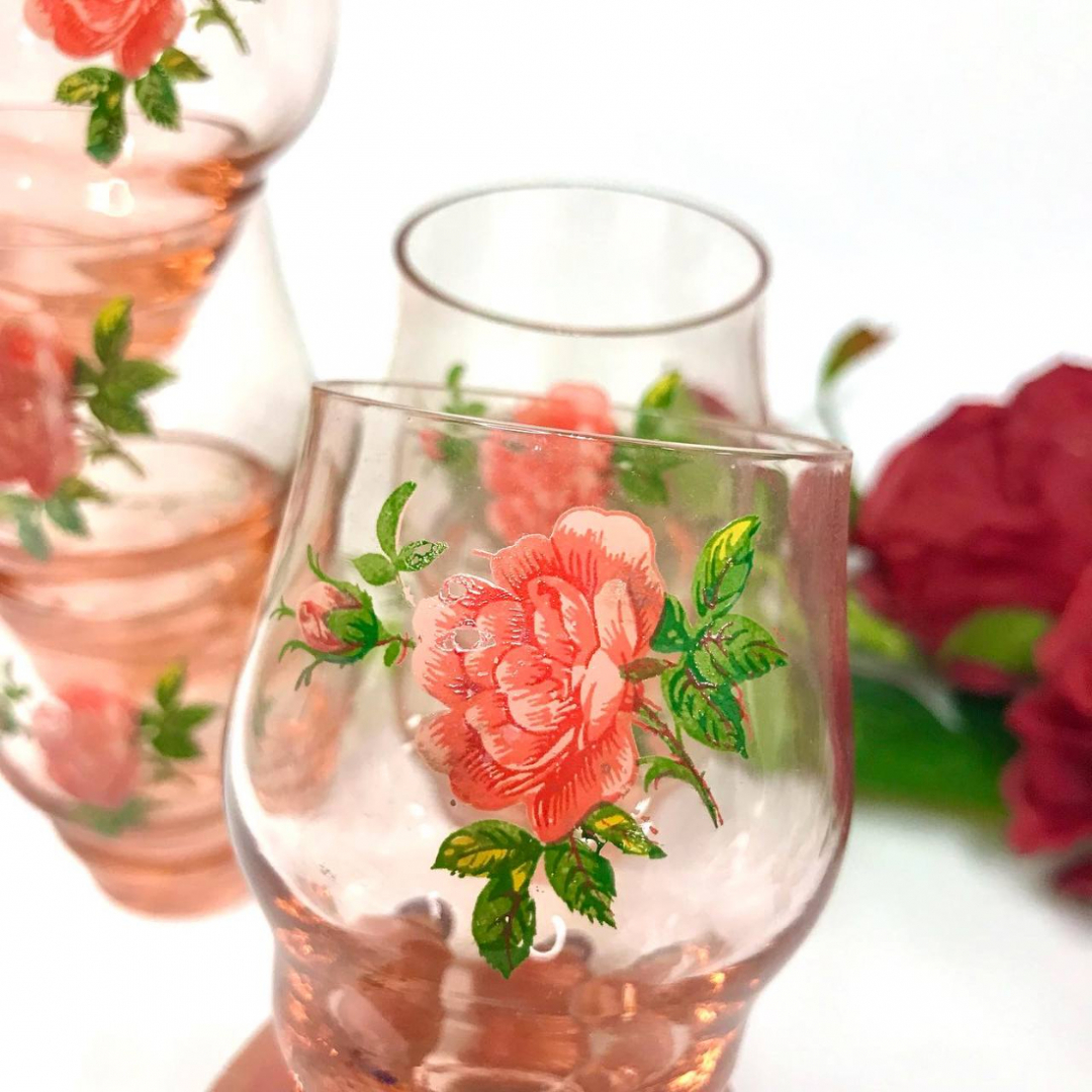 Стопки из цветного розового стекла с цветочной деколью, винтаж, СССР. Цена за 6шт. Картинка 3