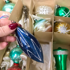 Коробка двухярусная с елочными украшениями и навершьем, ГДР Лауша, тонкое стекло, винтаж Цена за 4пр. Картинка 10