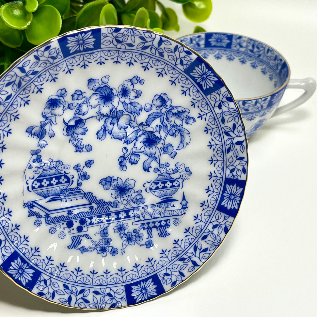 Кофейная пара Seltmann Weiden Германия 1950-1994гг. Тонкий рельеф фарфор, позолота. 100мл. Винтаж. Картинка 4