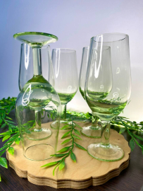 Бокалы из цветного зеленого стекла, винтаж, СССР. 130мл. Цена за 5пр. Картинка 3