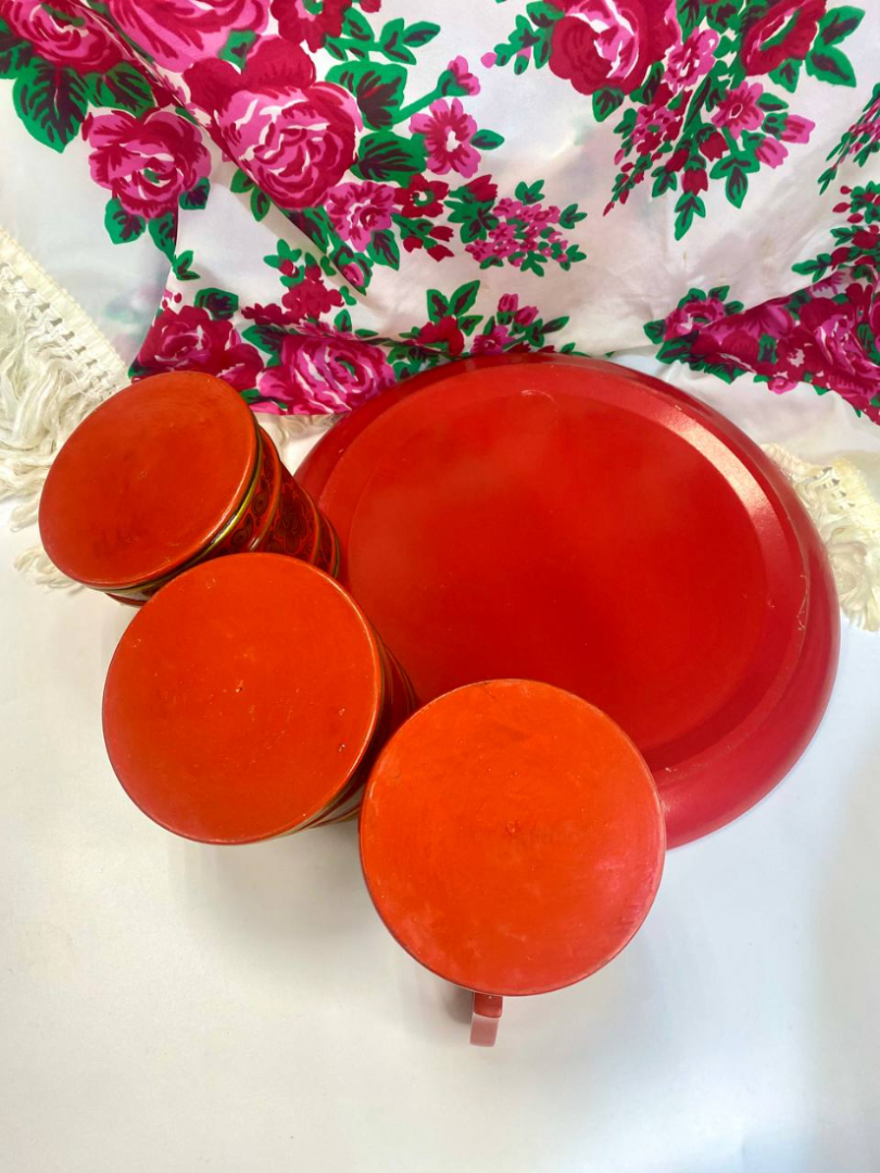 Набор кружек на круглом подносе. Дерево с ручной росписью хохлома. Винтаж, СССР. Цена за набор. Картинка 5