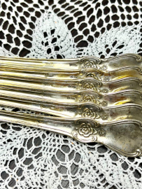 Вилки столовые "Серебряная роза" з-д Кольчугино. Мнц с серебрением и золочением. Потертость Цена за6. Картинка 7