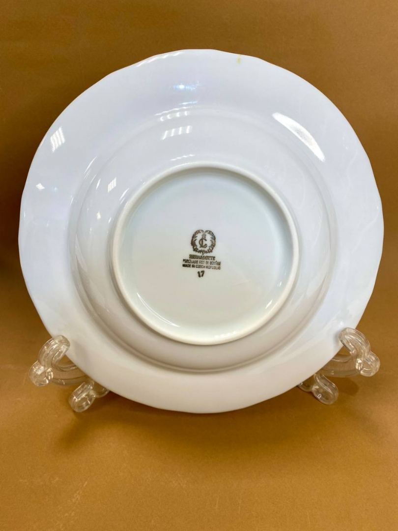 Глубокие тарелки для пасты. Бернадотт - мануфактура Чехии. Рельефный фарфор с позолотой. Цена за 6шт. Картинка 2