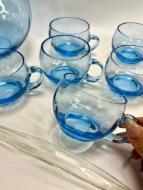 Набор для крюшона с 6ю кружками и половником, цвет. рельефное стекло. Скол на одной кружке. Цена 8пр. Картинка 6