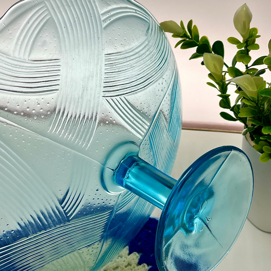 Ваза на ножке №9 из купоросного стекла. Рисунок от формы. Маркировка завода, сов.цена 72к. Винтаж. Картинка 4