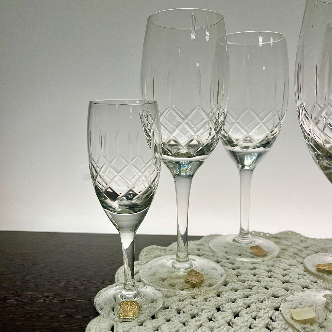 Набор рюмок, тонкий хрусталь с алмазной гранью Чехословакии, этикетки, цена за 6шт. Картинка 1