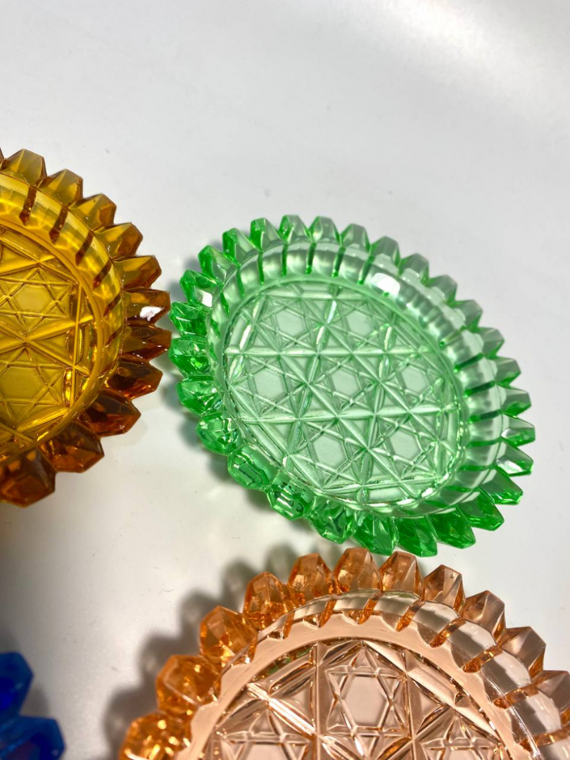 Набор розеток Богемия, Чехословакия. Цветной хрусталь. Винтаж. Цена за 4шт. Картинка 3