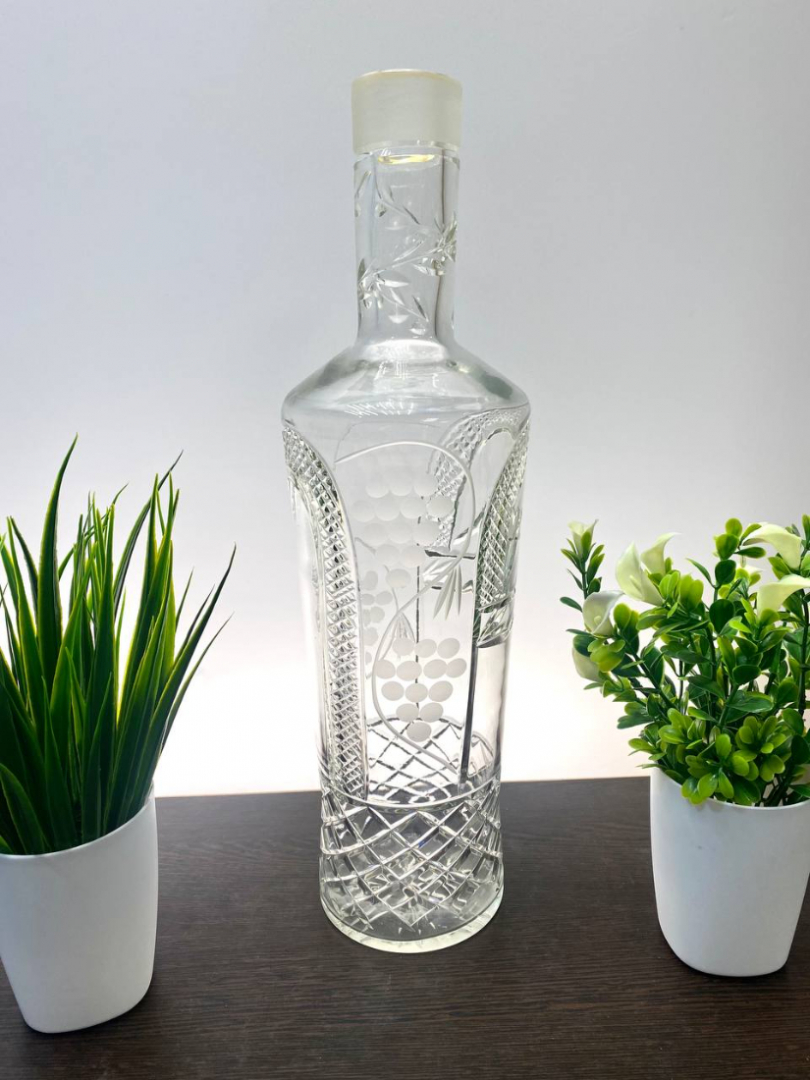 Огромный хрустальный бутыль "Виноград". Хрусталь с алмазной гранью. 2,2л 41,5см Винтаж, без пробки. Картинка 1