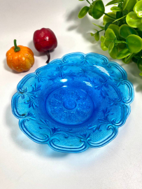 Пластиковые блюдца с красивым патерном и фигурными краями, винтаж. Цена за пару. Картинка 3