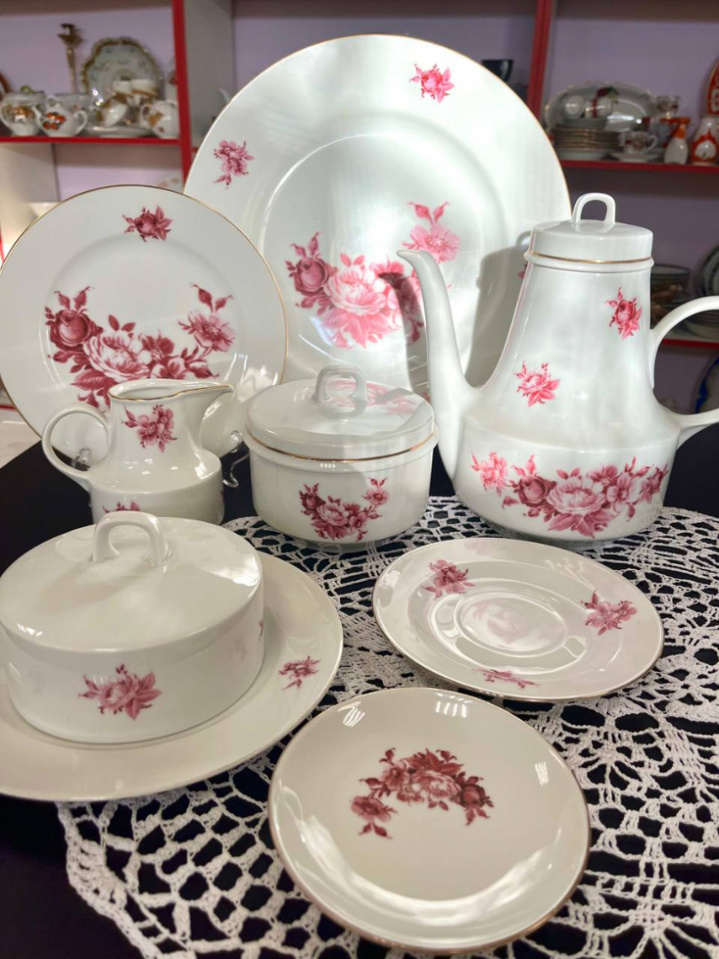 Чайный сервиз на 6 персон «Helena» Jlmenau made in GDR 1977-1990гг. Цена за 28пр. Картинка 3