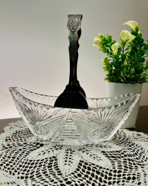 Ваза-ладья, конфетница-корзинка. Хрусталь с фигурной ручкой мнц. Винтаж. Картинка 3
