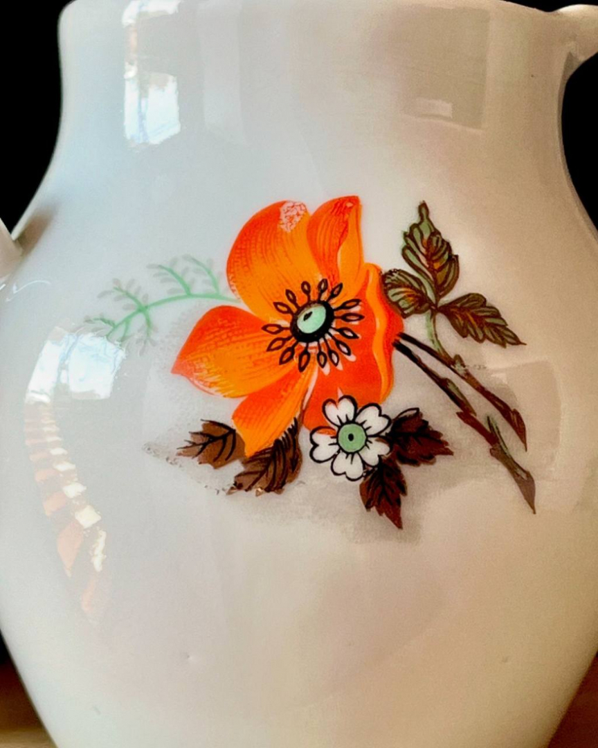 Молочник "Мак" Дулевский ФЗ 1989г. Фарфор, деколь, позолота. Винтаж. Картинка 2