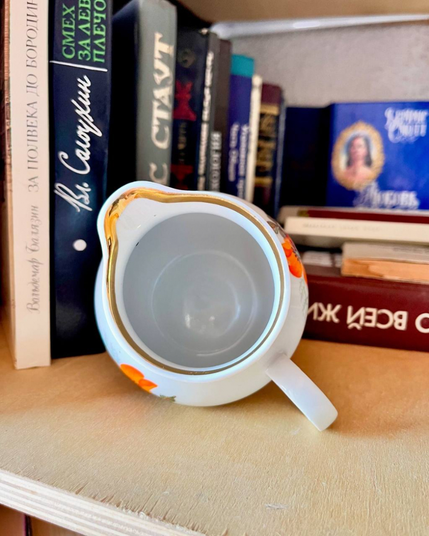 Молочник "Мак" Дулевский ФЗ 1989г. Фарфор, деколь, позолота. Винтаж. Картинка 3