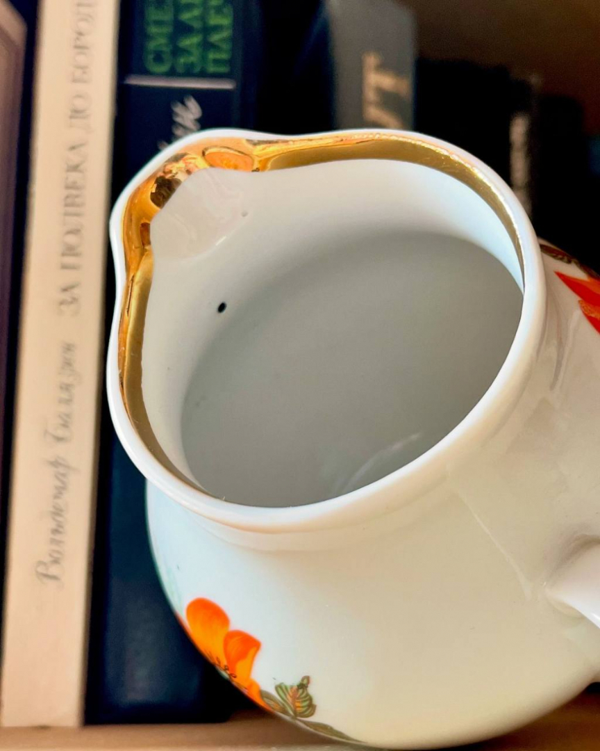 Молочник "Мак" Дулевский ФЗ 1989г. Фарфор, деколь, позолота. Винтаж. Картинка 4