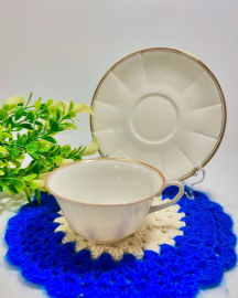 Чайная пара Бавария, Германия. Тонкий фарфор, позолота, просвечивается. Винтаж