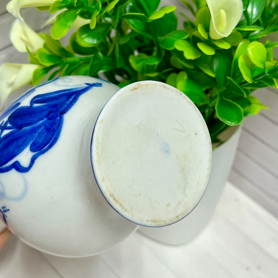 Ваза, фарфор с ручной подглазурной росписью, веерообразный верх, без клейма. Картинка 5