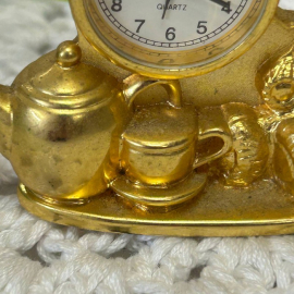 Сувенирные тематические часы "Мишка на завтраке", из Германии, кварц, металл, тяжелые. Картинка 4