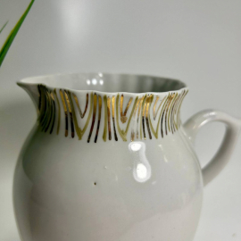 Кувшин для напитков. Городницкий ФЗ 1970-2000гг. Рельеф фарфор, роспись,позолота. Фабричные недочеты. Картинка 5