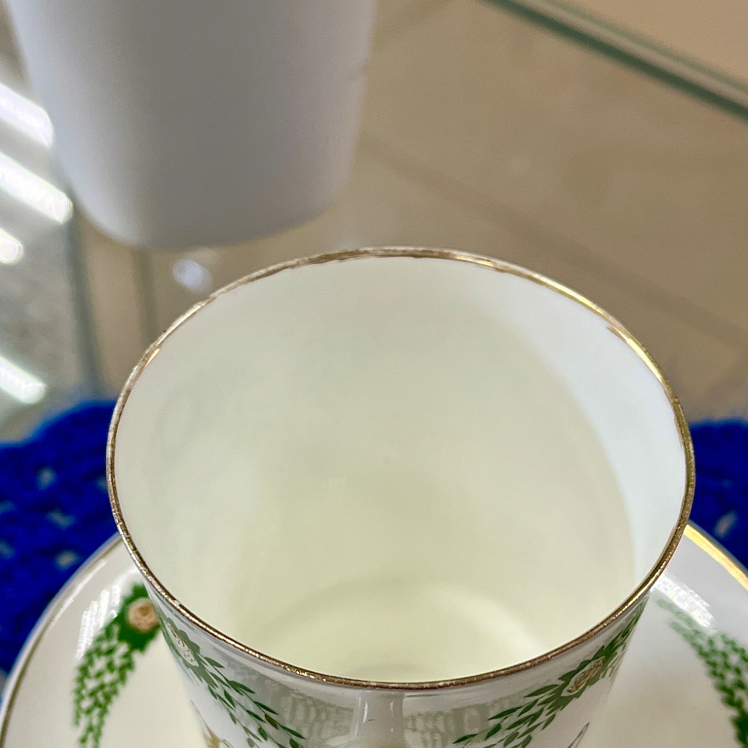 Кофейная пара "Зеленая беседка" ЛФЗ форма Майская ав.Э.М.Криммер, роспись ав.В.Г.Богданов. Кост фар. Картинка 5