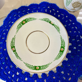 Кофейная пара "Зеленая беседка" ЛФЗ форма Майская ав.Э.М.Криммер, роспись ав.В.Г.Богданов. Кост фар. Картинка 2