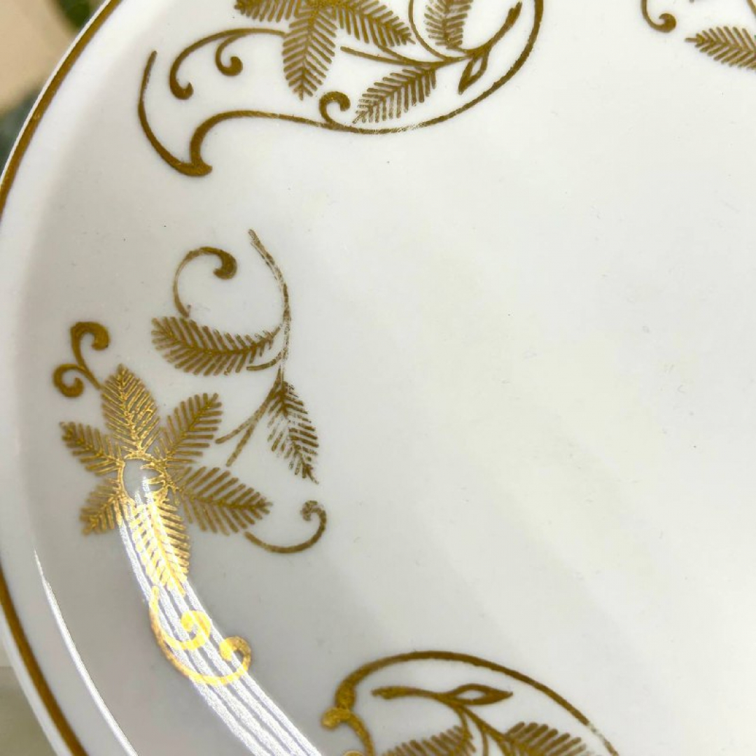 Немецкое чайное трио Lettin Германия 1956-1969гг. Рельефный фарфор, крытье, позолота. Винтаж. Картинка 2