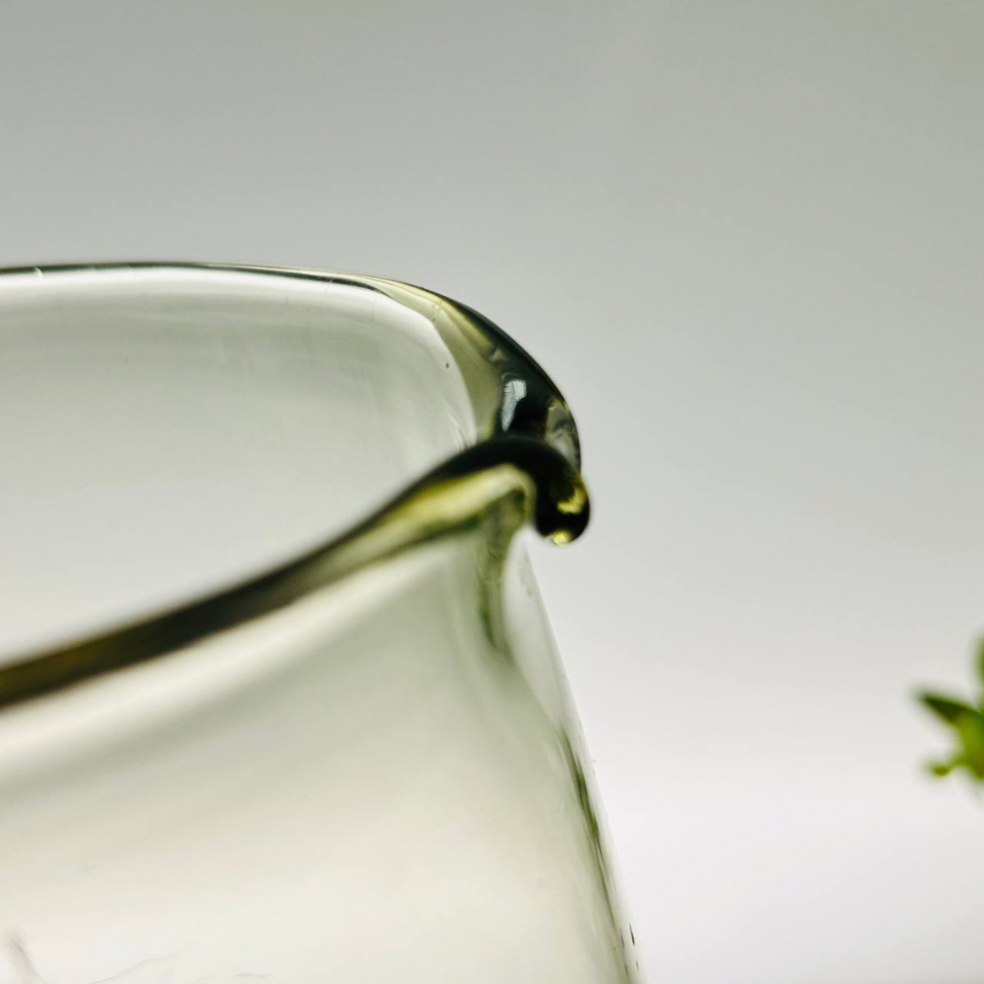 Кувшин из цитринового (желтого) стекла. Винтаж УССР. Картинка 4