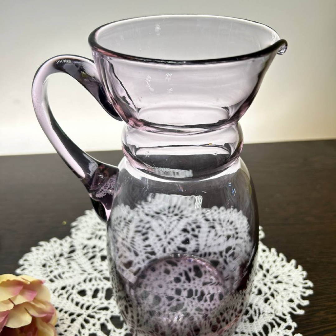 Кувшин из аметистового (неодимого) фиолетового стекла, винтаж, СССР. Картинка 3