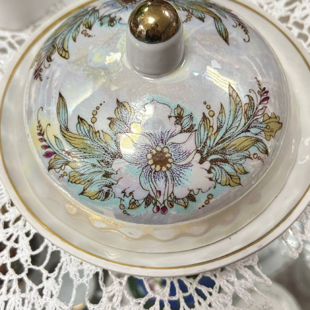 Масленка с низкими бортами. Барановский ФЗ 1973-1983гг. Фарфор, люстр, деколь, позолота. Винтаж. Картинка 5
