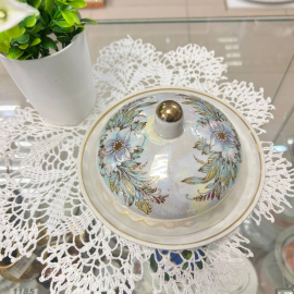 Масленка с низкими бортами. Барановский ФЗ 1973-1983гг. Фарфор, люстр, деколь, позолота. Винтаж. Картинка 6