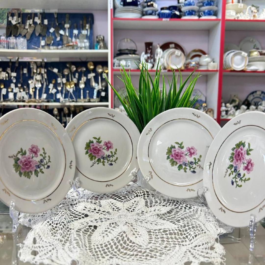 Тарелки пирожковые ФФЗ Чайка. Фарфор, цветочная деколь, позолота.  Цена за 4шт. Картинка 1