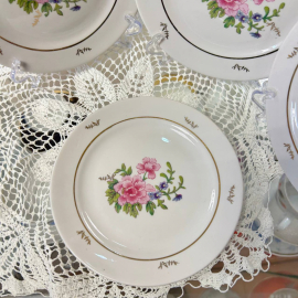 Тарелки пирожковые ФФЗ Чайка. Фарфор, цветочная деколь, позолота.  Цена за 4шт. Картинка 5